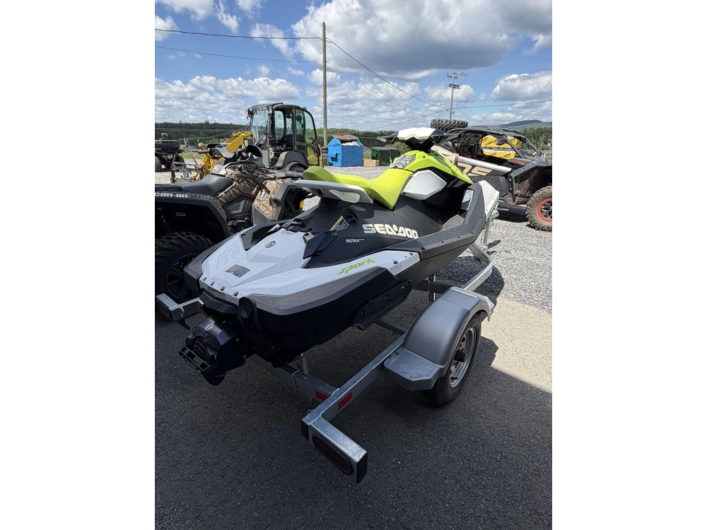 Sea-doo Spark 2023 alt