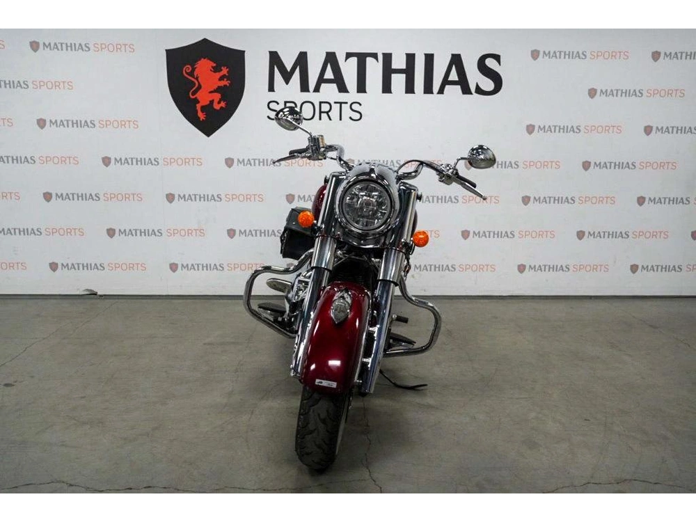 Indian Motorcycle Chief Classic 2018 — photo 3