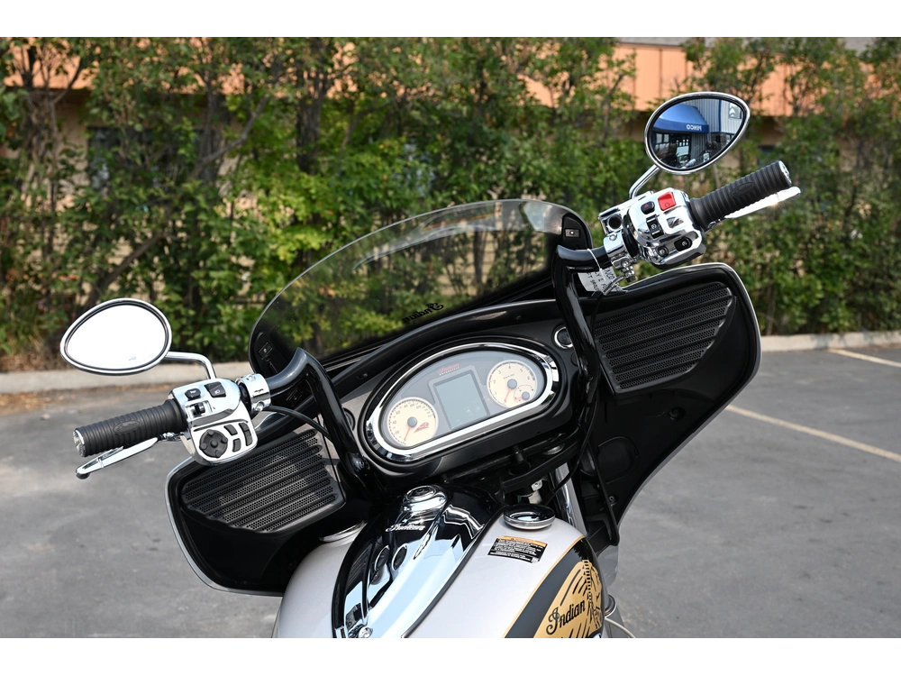 2016 Indian Motorcycle Chieftain alt