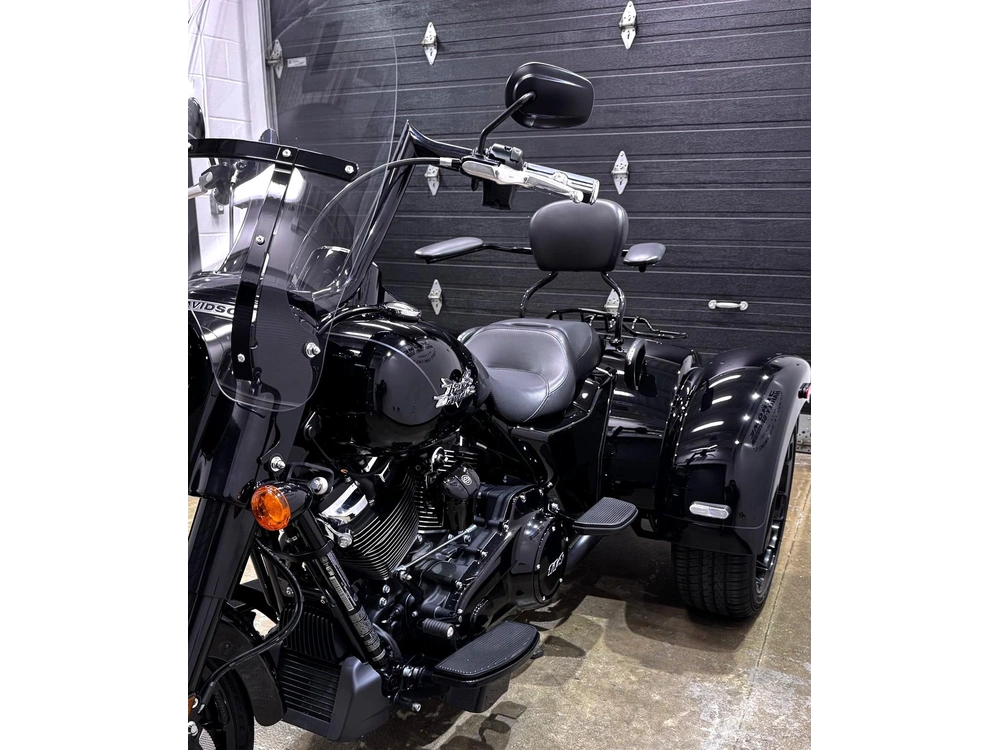 Harley-davidson Freewheeler Flrt 2024 alt