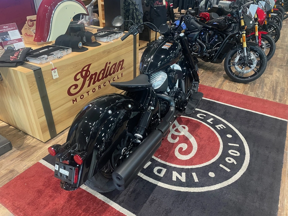 2026 Indian Motorcycle Chief Vintage - Black Metallic alt