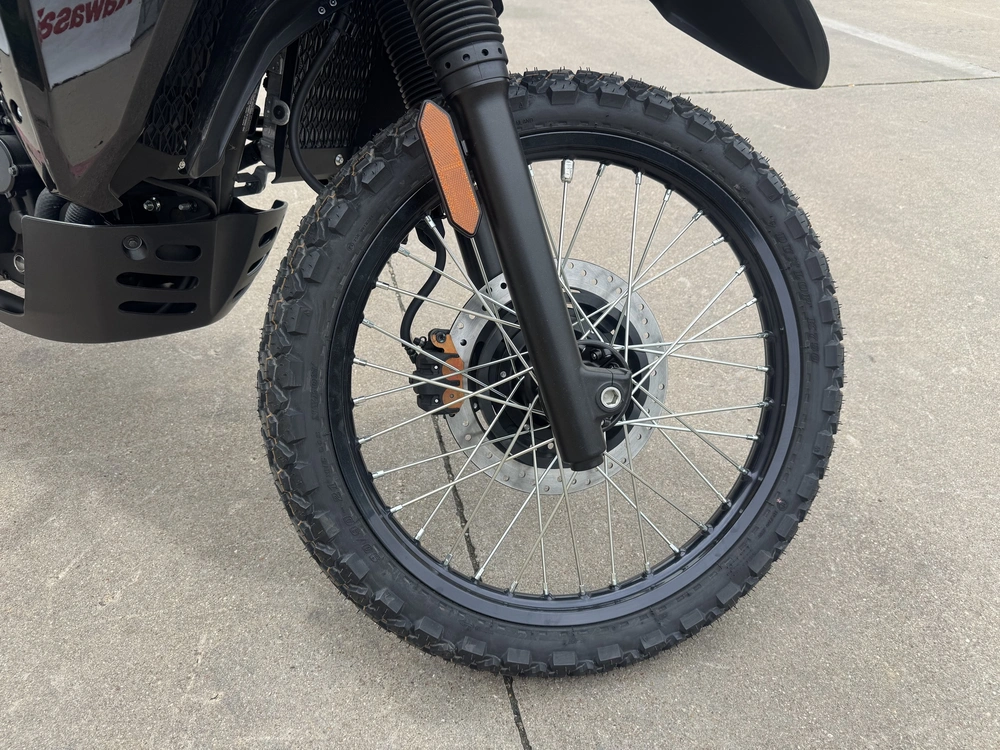 2026 Kawasaki Klr650 alt