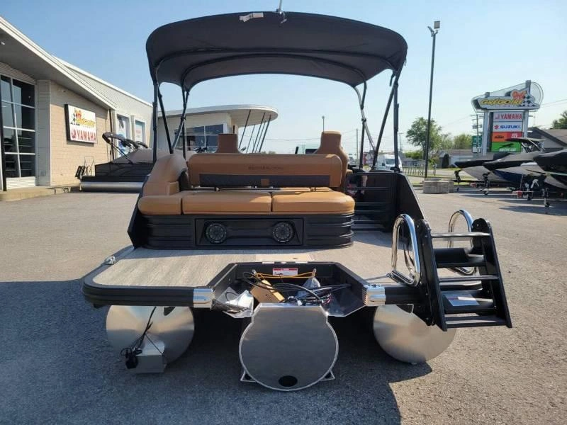 Bennington Marine M22 Swingback 3t/ Yamaha Vf175 2027 alt