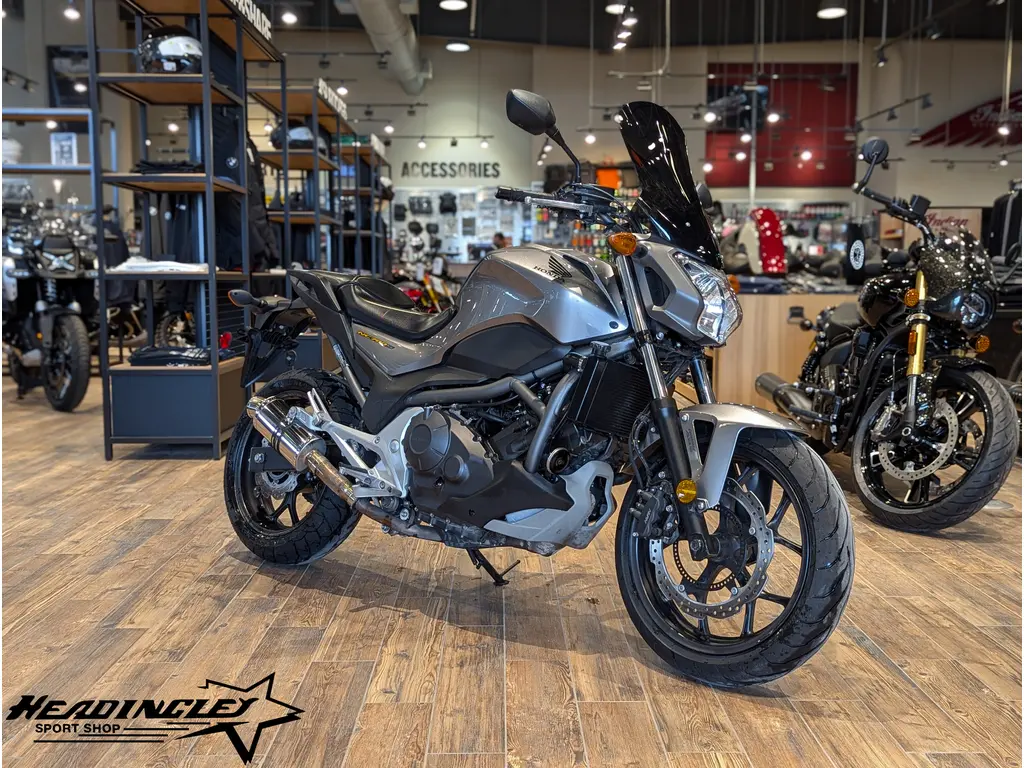 2012 Honda NC700S // Gray 
