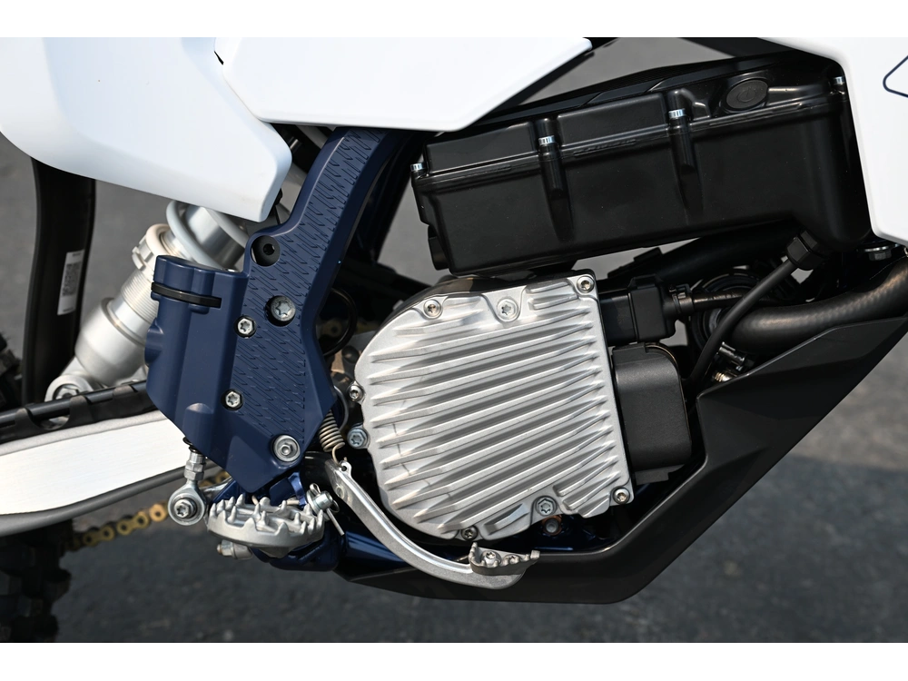 2027 Husqvarna Ee 5 alt