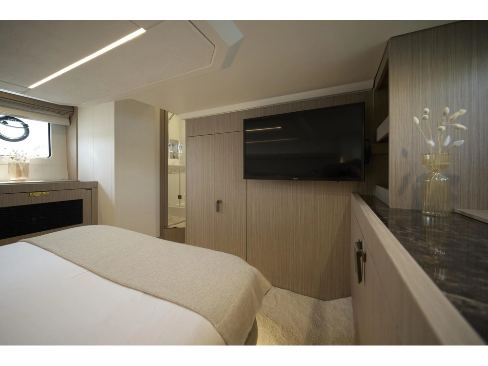 Prestige Yachts F 4.3 2027 alt