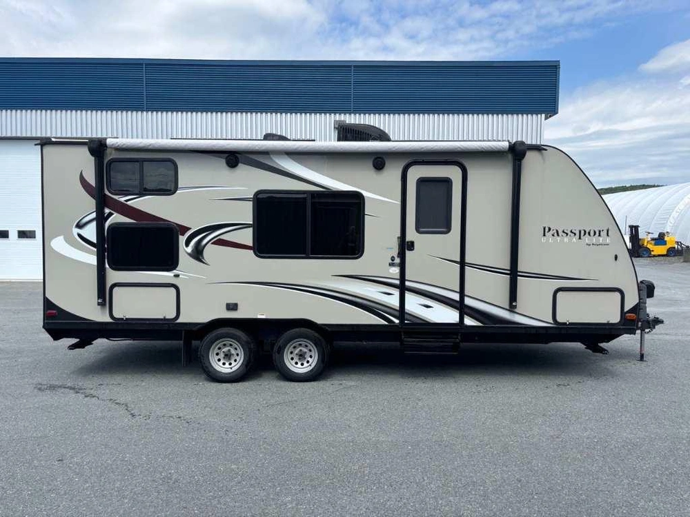 Keystone Rv Passport Ultra Lite 238ml 2017 alt