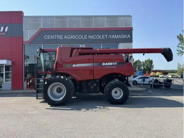 2011 Case IH  AF7120