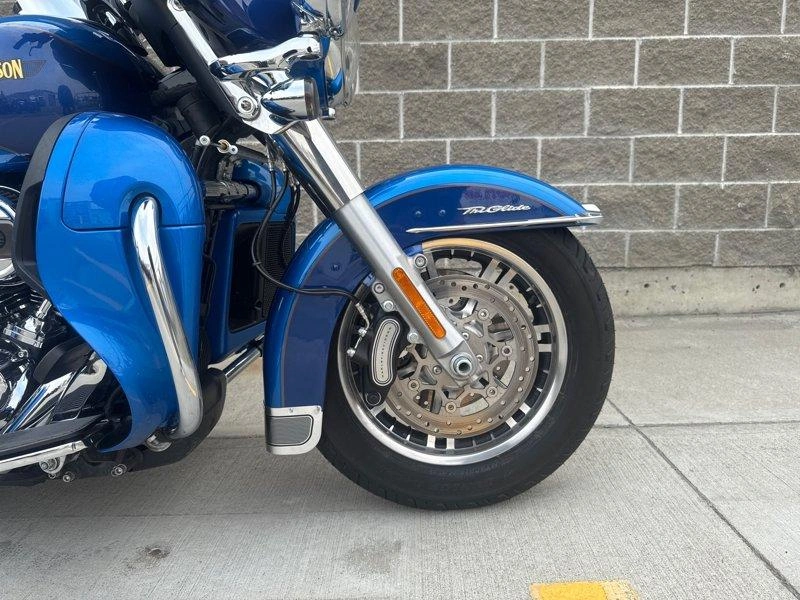 2017 Harley-davidson Trike Flhtcutg - Tri Glide Ultra Classic alt