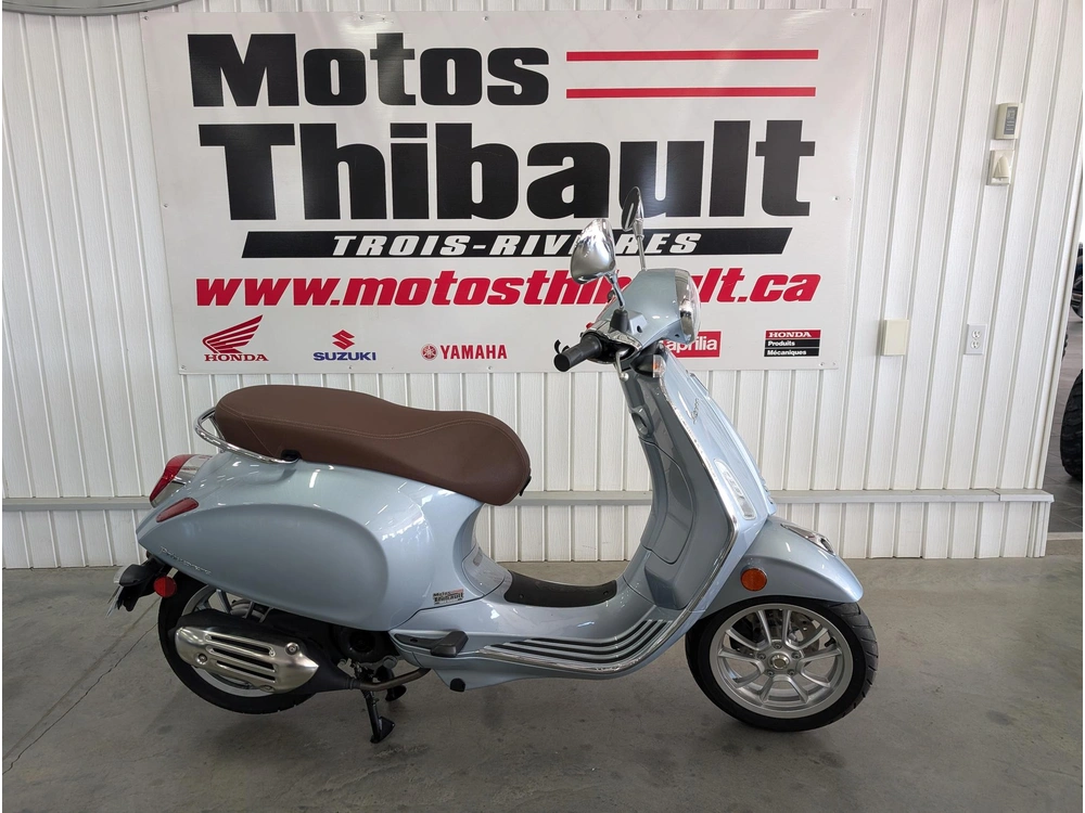 Vespa Primavera 50 2023 alt