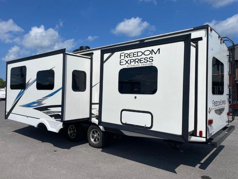 Coachmen Freedom Express 259fkds 2021 alt