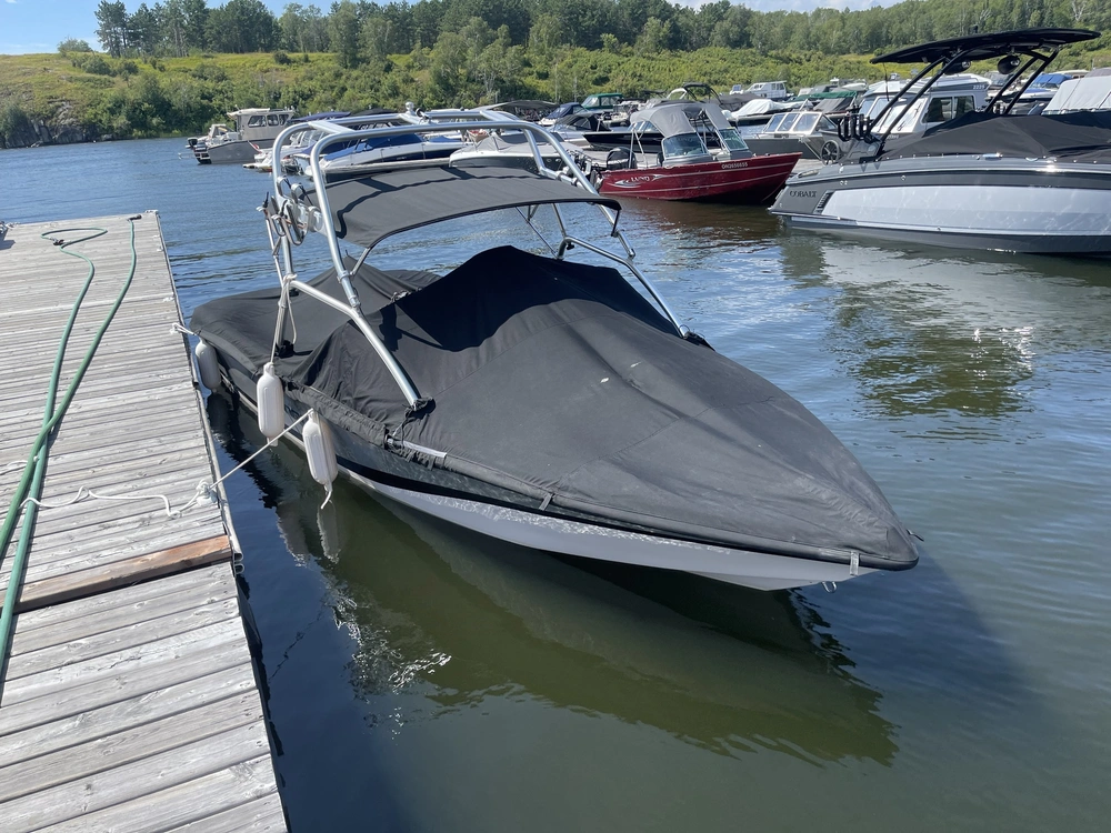 2006 Ski Nautique 216 Team Edition alt