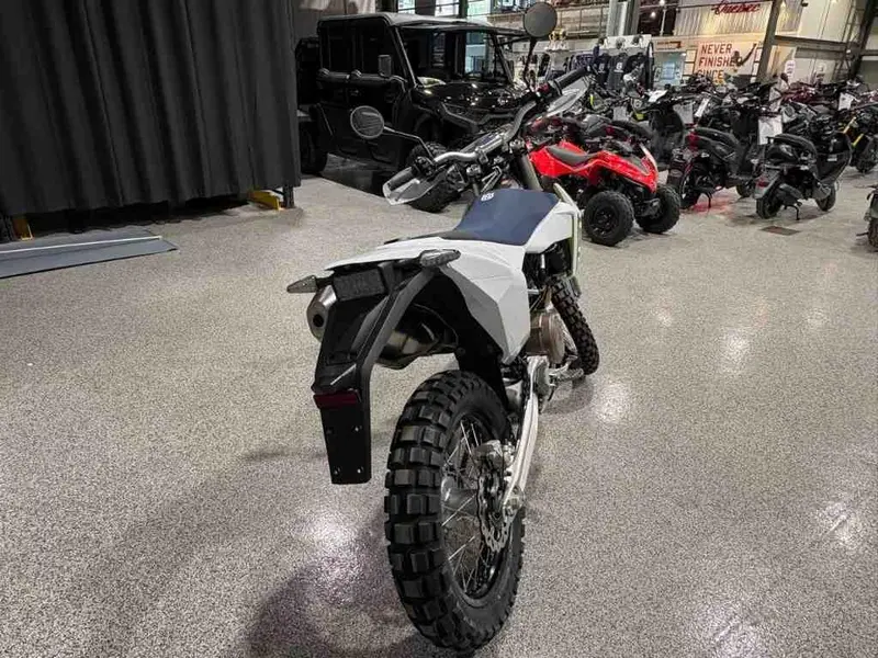 Husqvarna 701 Enduro 2027