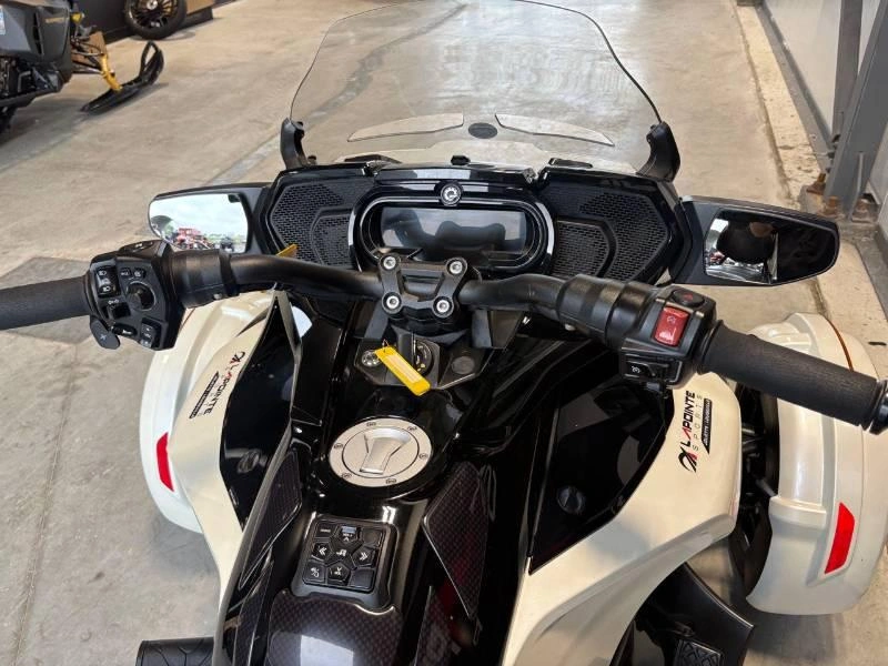 Can-am F3-t 2022 alt