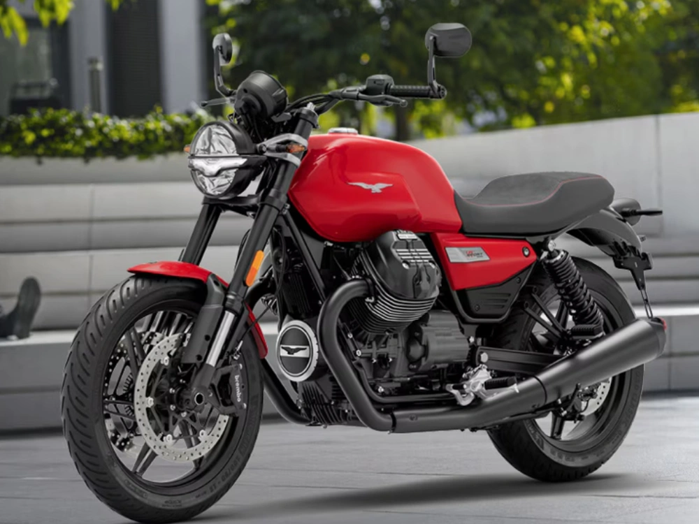 Moto Guzzi V7 Sport 2027 alt
