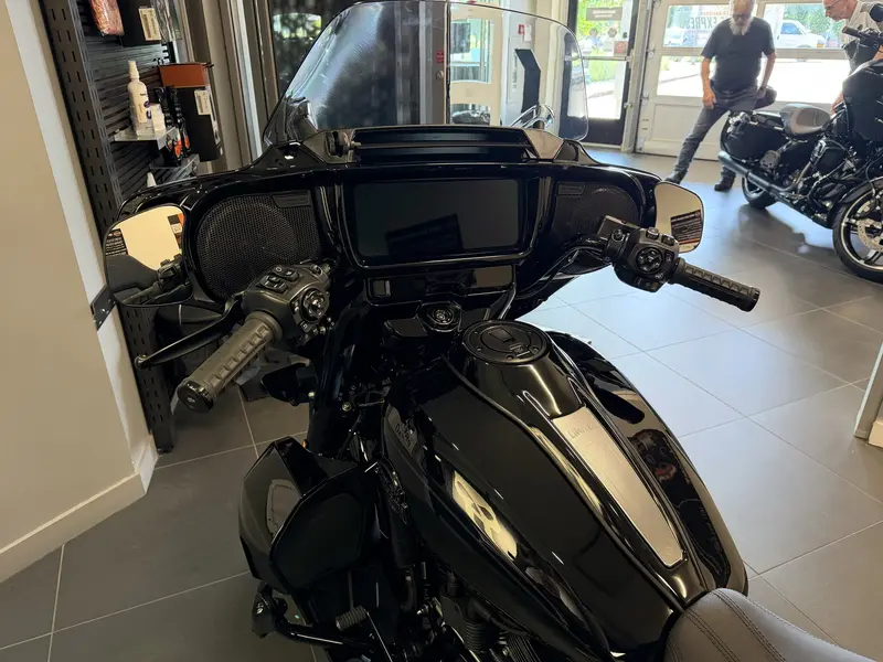 Harley-Davidson STREET GLIDE 3 FLHLT 2026