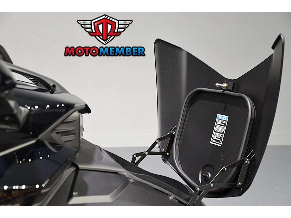 2026 Can-am Spyder F3-s alt