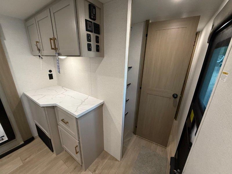 Jayco Jayflight 290rls 2027 alt