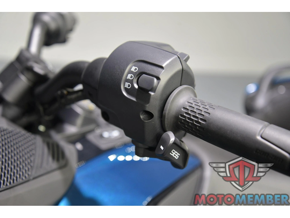 2024 Can-am Spyder Rt Limited Dark Wheels alt