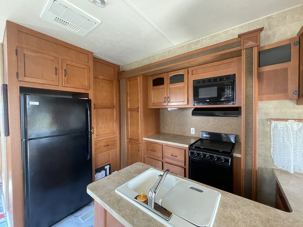 Forest River Cherokee 39 2013 alt