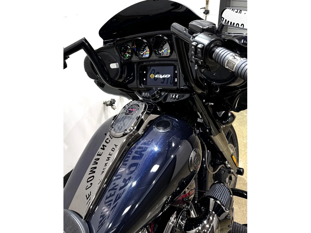 Harley-Davidson STREET GLIDE CVO FLHXSE 2022 — photo 8