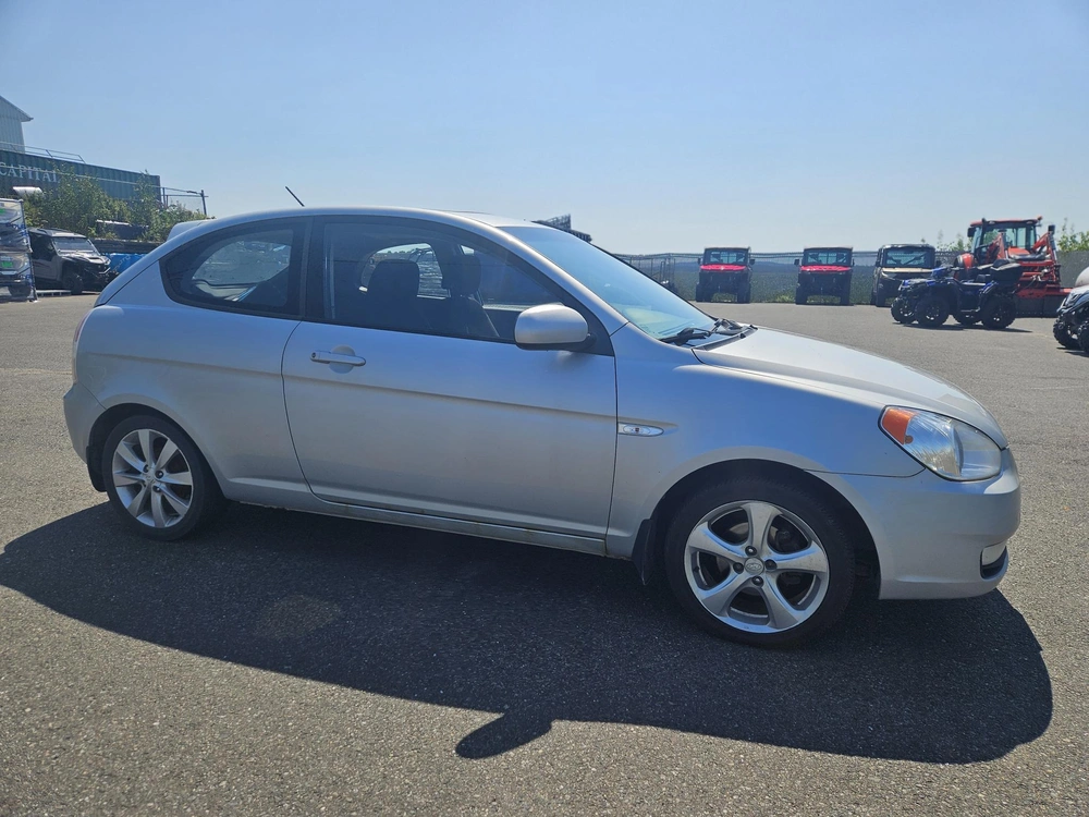 Hyundai Accent 2011 alt