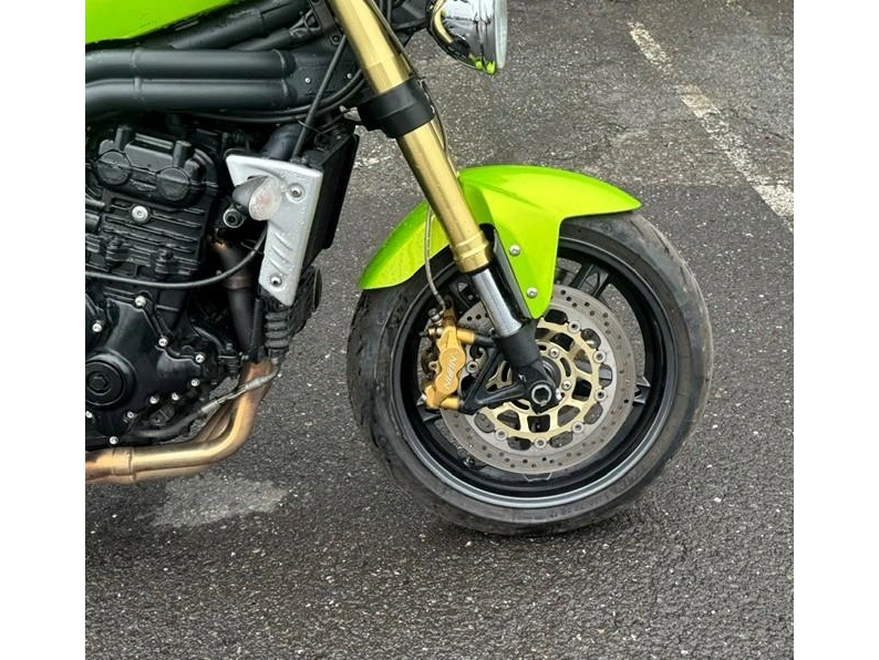 Triumph 1050 Speed Triple 2007 alt