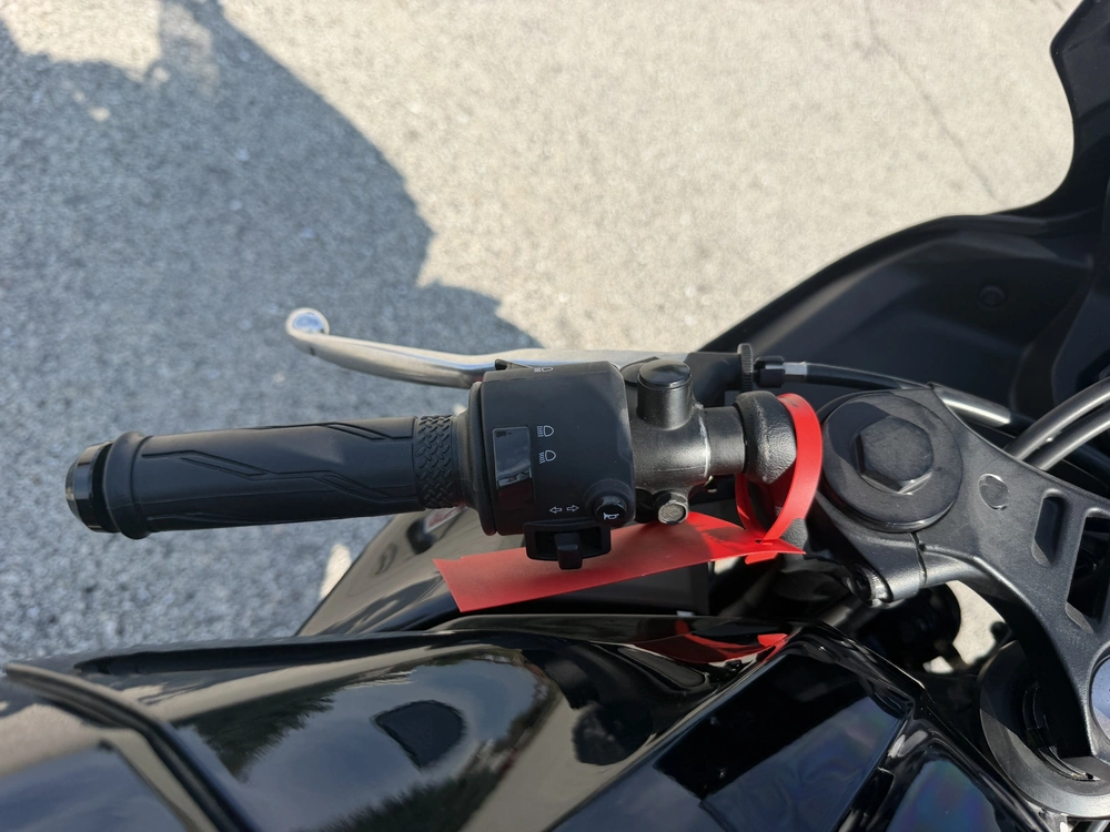 2023 Yamaha Yzf-r3 alt