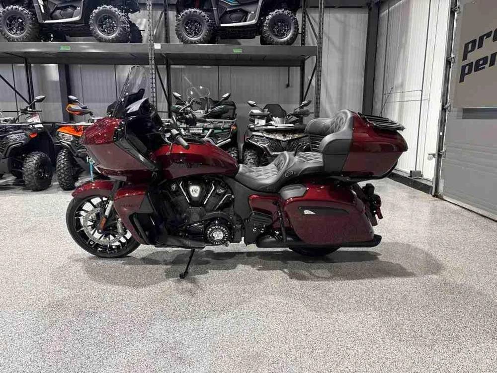 Indian Motorcycle Pursuit Dark Horse + 112 Package 2026 alt