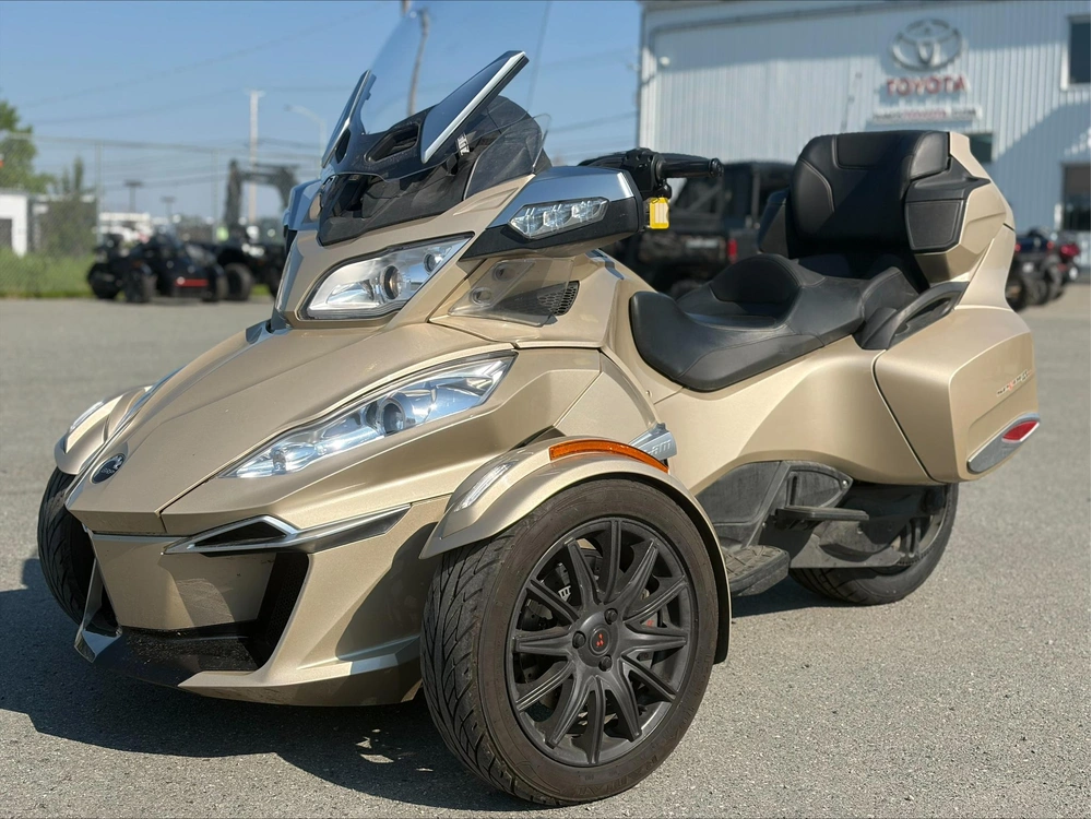 2017 Can-am Spyder alt