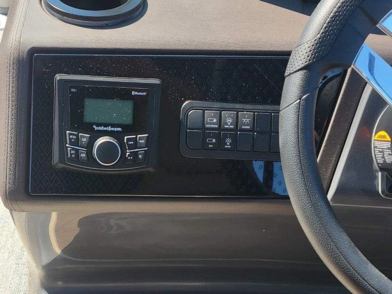 Bennington Marine M22 Swingback 3t/yamaha F150 2027 alt