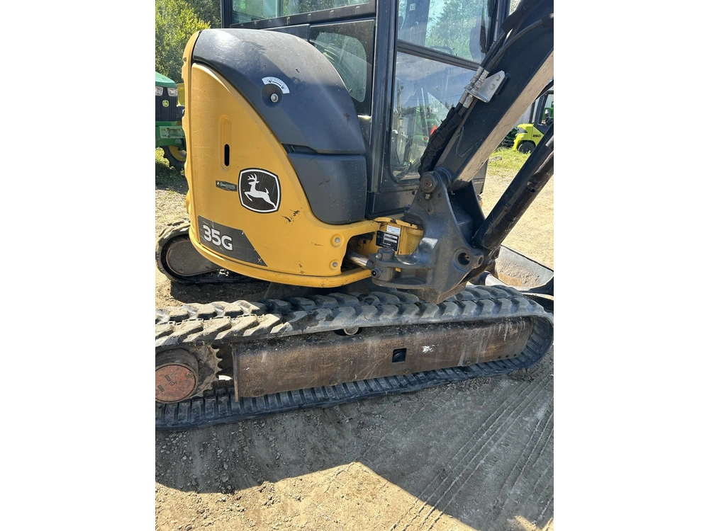 2023 John Deere 35g alt
