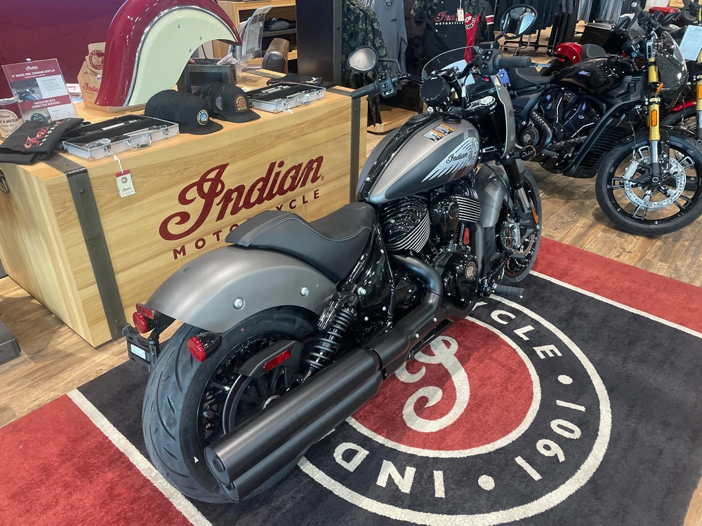 2026 Indian Motorcycle Sport Chief - Heavy Metal Smoke alt