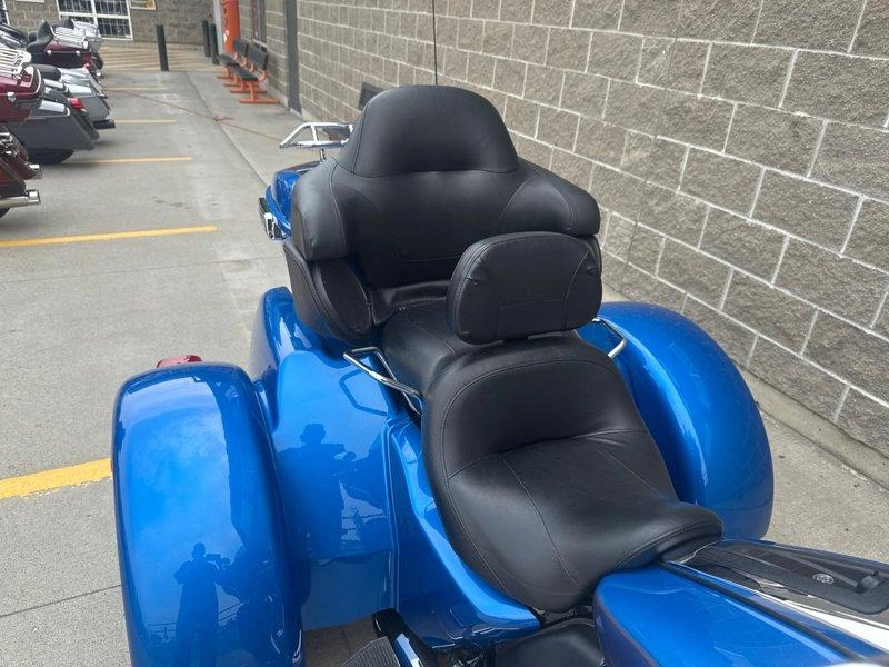 2017 Harley-davidson Trike Flhtcutg - Tri Glide Ultra Classic alt