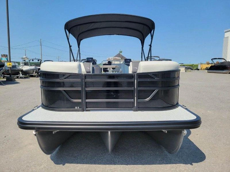 2027 Bennington Marine S22 Swingback 3t/yamaha F150 alt