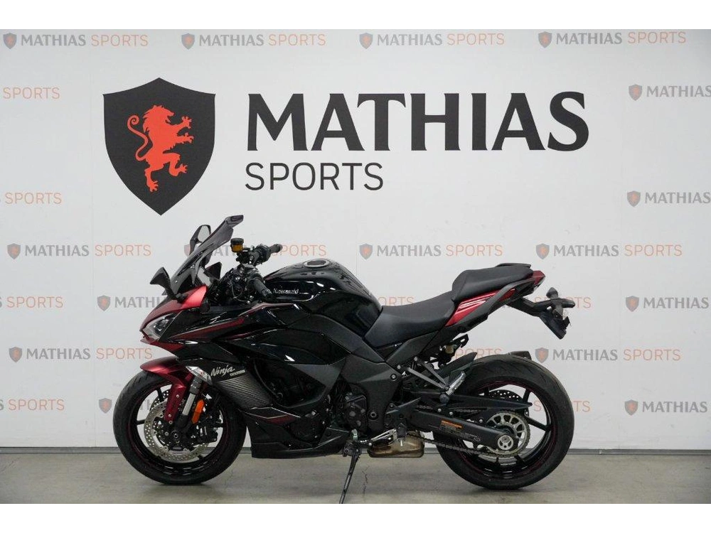 2023 Kawasaki Ninja 1000sx alt