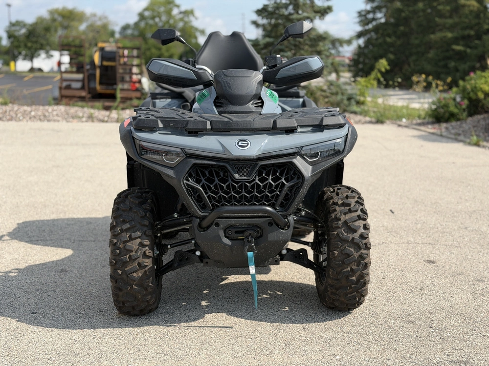 2025 Cfmoto Cforce 800 Touring alt