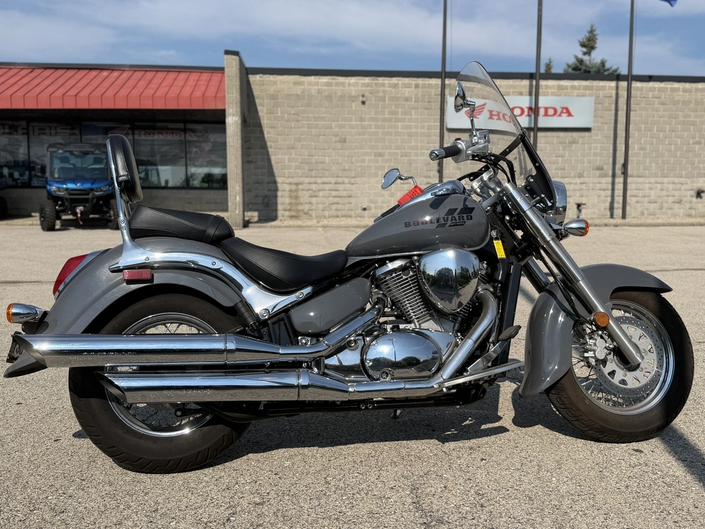 2021 Suzuki Boulevard C50 alt