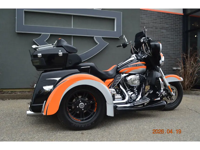 Harley-Davidson FLHTCUTG 2013