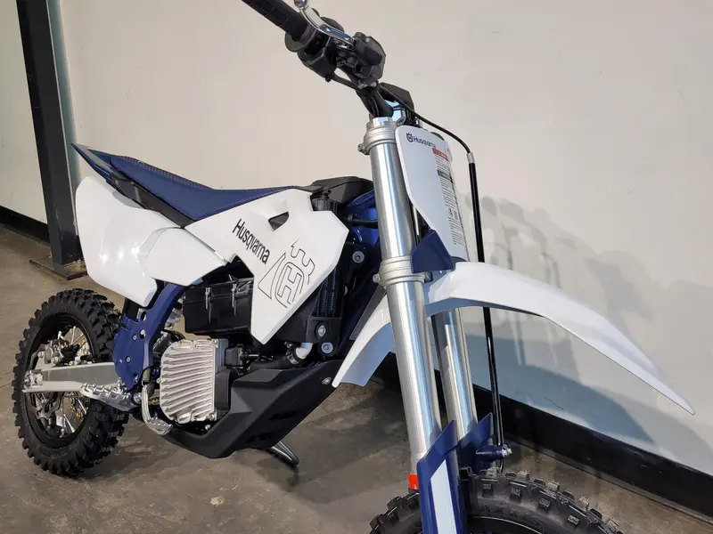 HUSQVARNA EE 5 *À partir de 3.99% 2027