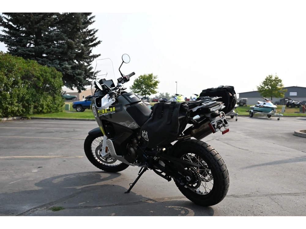 2027 Husqvarna Norden 901 alt