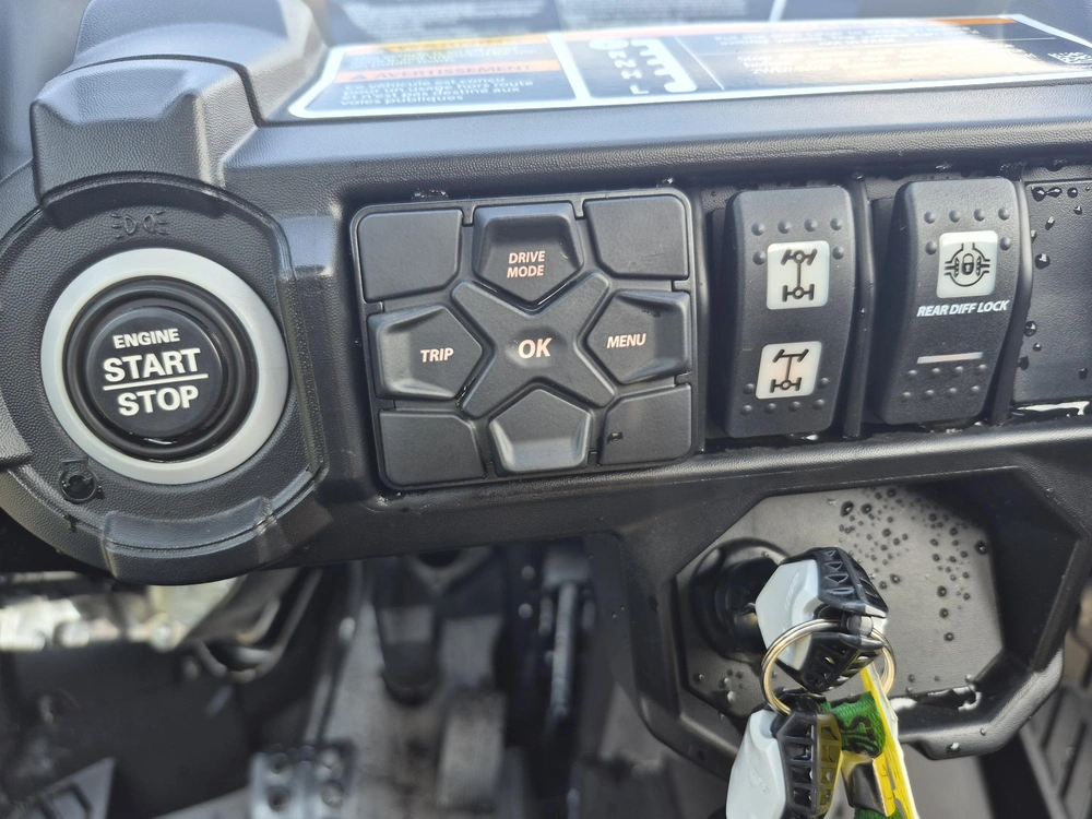 2026 Can-am Commander Xt 1000r alt