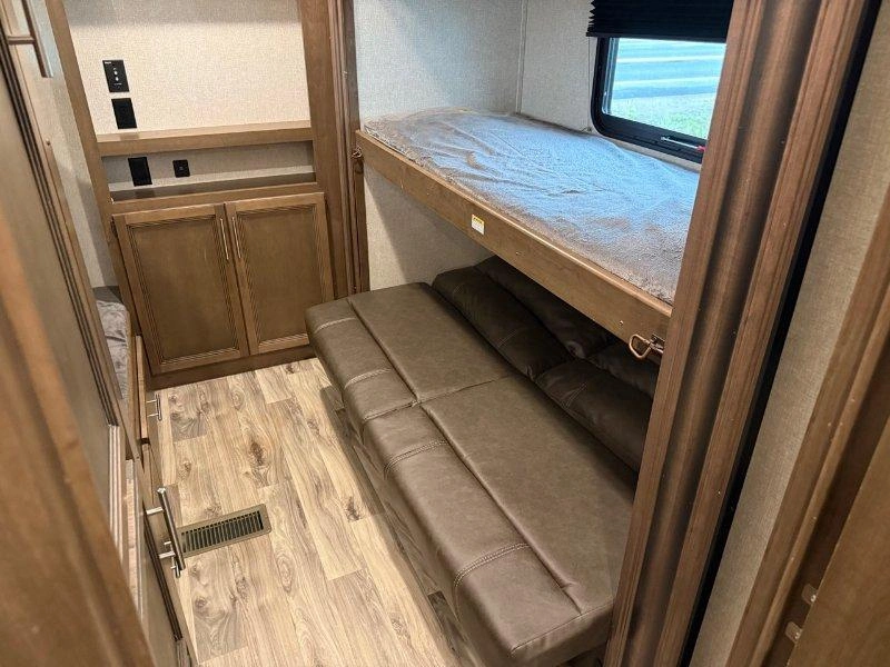 2020 Keystone Rv Cougar 32bhs alt
