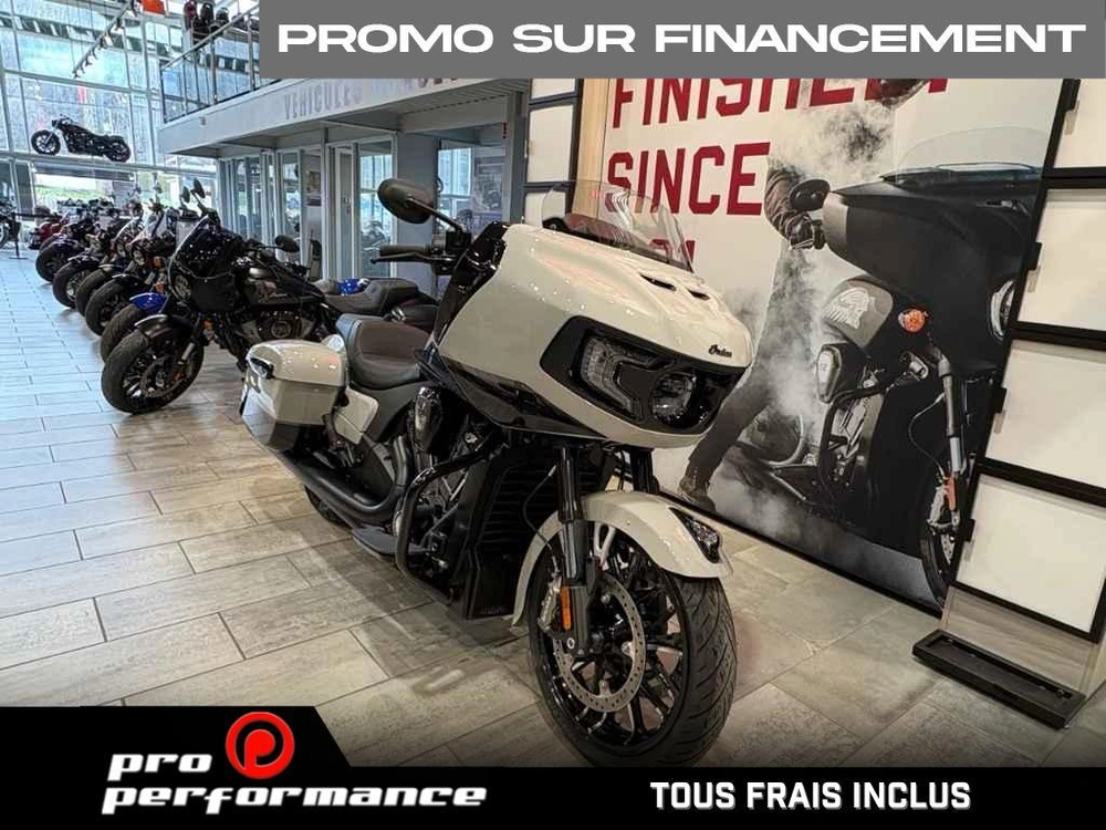 2026 Indian Motorcycle Challenger Dark Horse + 112 Package alt