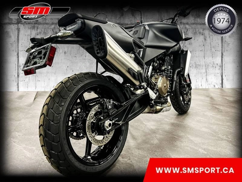 Husqvarna Svartpilen 801 2024 alt