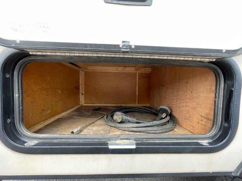 2014 Holiday Rambler Aluma-lite 237bh alt