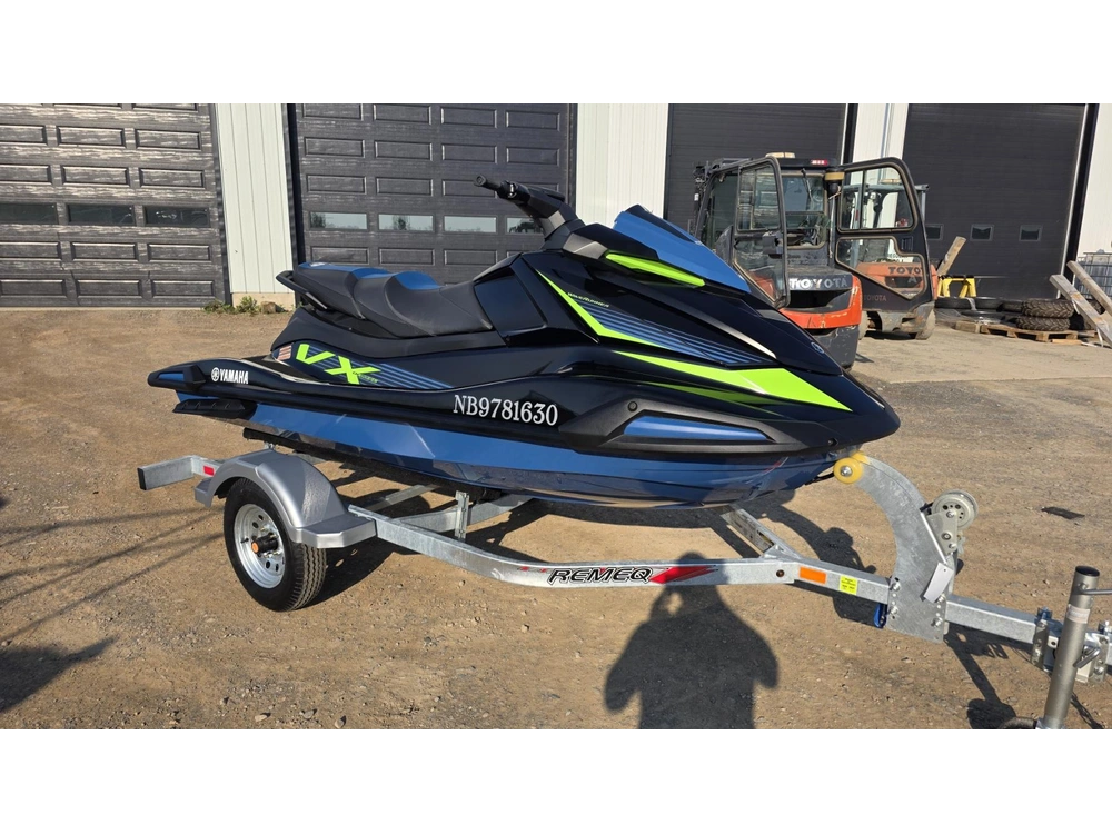 Yamaha Vx Deluxe 2024 alt