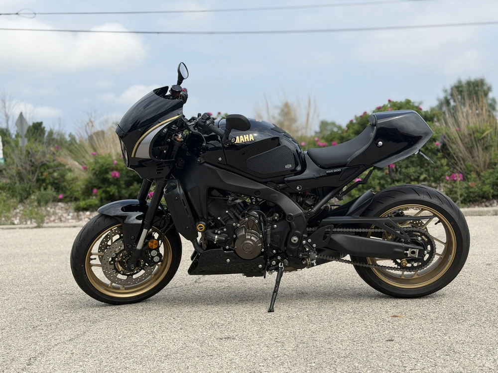 2025 Yamaha Xsr 900 alt