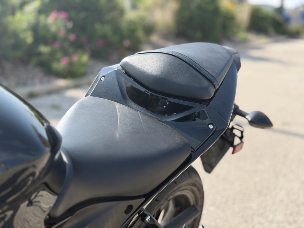 2023 Yamaha Yzf-r3 alt