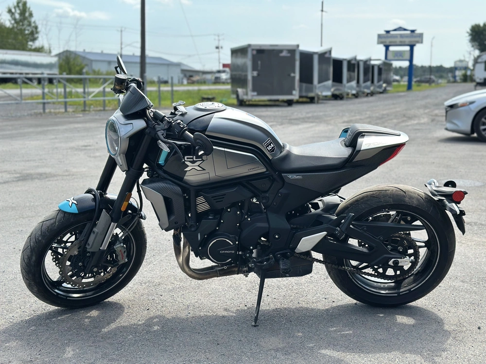 2022 Cfmoto 700clx-sport alt